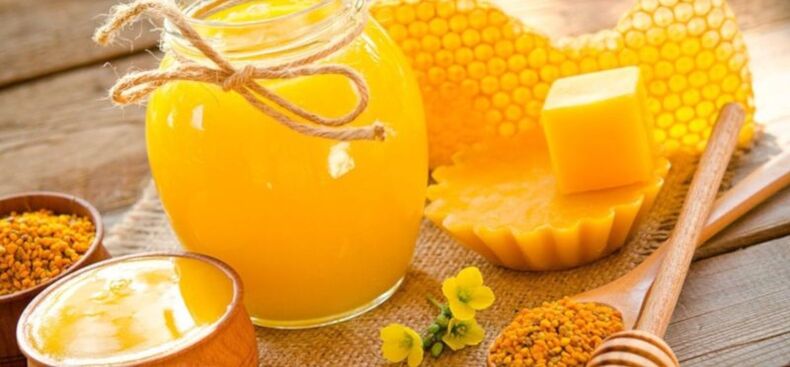น้ำผึ้งและโพลิส - วิธีที่มีประสิทธิภาพในการฟื้นฟูการแข็งตัวของอวัยวะเพศ